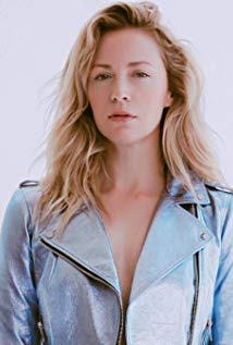 Beth Riesgraf